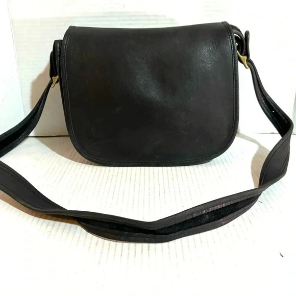 Black vintage leather crossbody bag - Picture 1 of 6